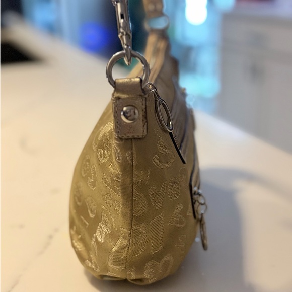 COACH Poppy Storypatch Top Handle Pouch 44088 - Gold - EXCELLENT Condition - Picture 4 of 10